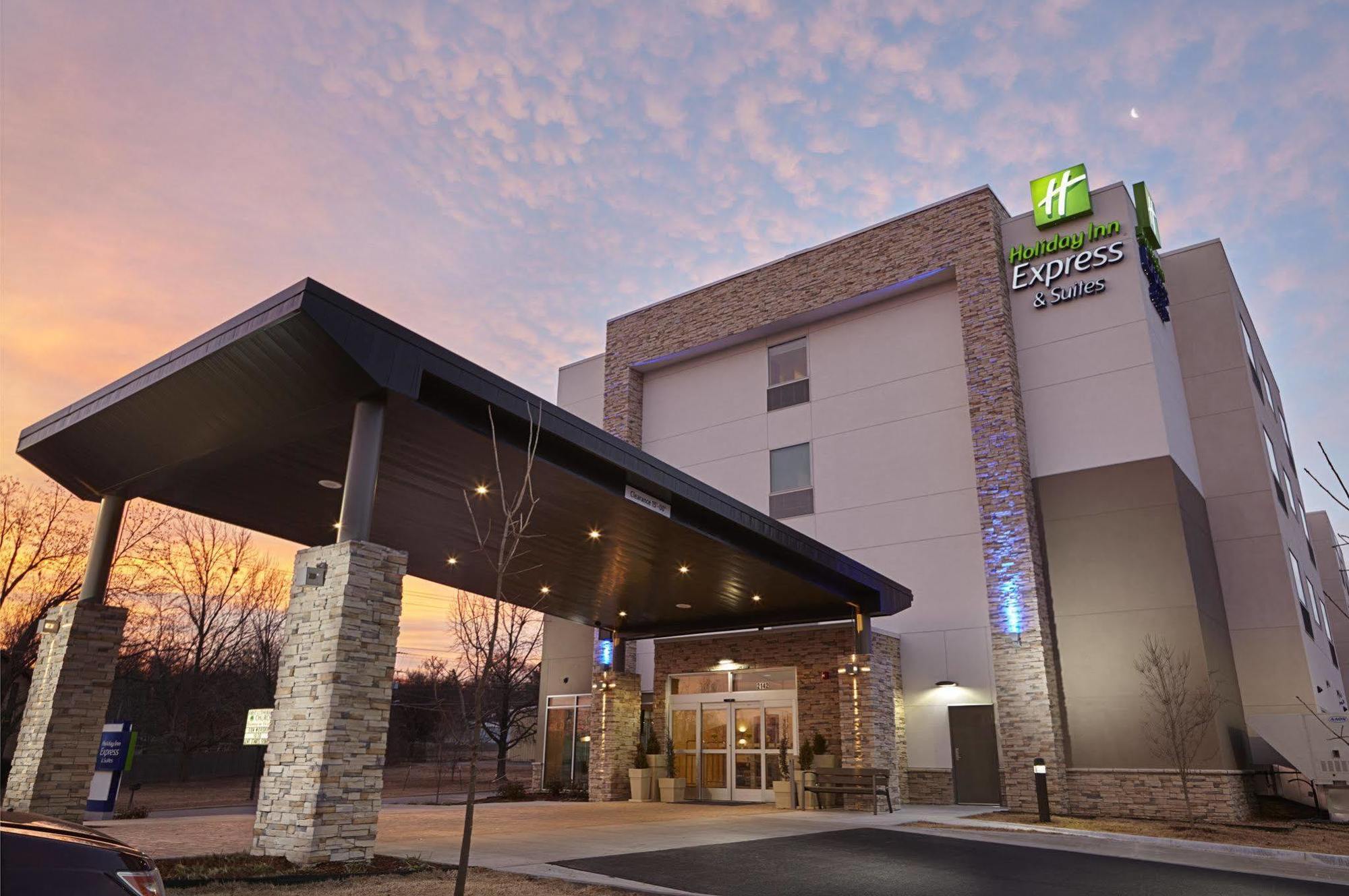 Holiday Inn Express And Suites Tahlequah By Ihg Exterior foto